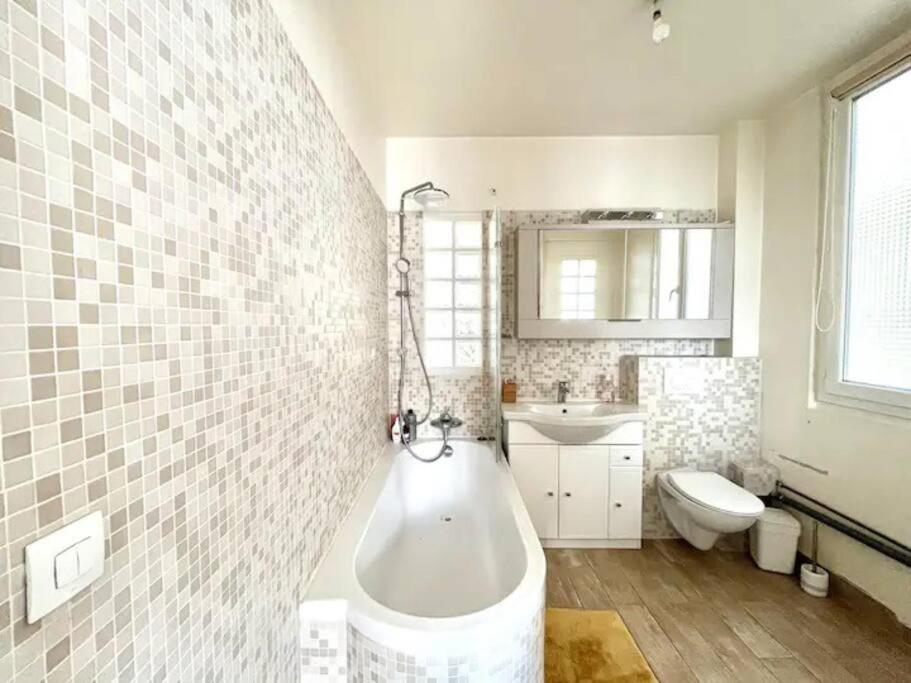 Bel Appartement 96M2 16Eme Paris Exteriör bild